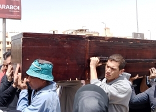 وصول جثمان الفنانة شيرين الطحان إلى مسجد فاطمة الشربتلي بالتجمع الخامس
