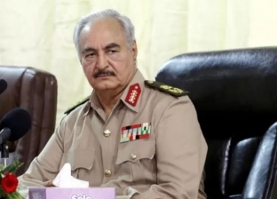 الرئيس الروسي يستقبل قائد الجيش الليبي خليفة حفتر في الكرملين