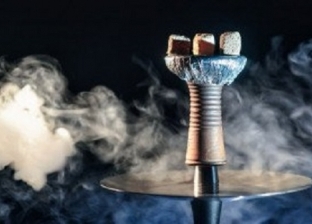 «الدخان والسجائر» تحذر من انتشار المعسل المغشوش: تخلط أوراق الخس بالعسل