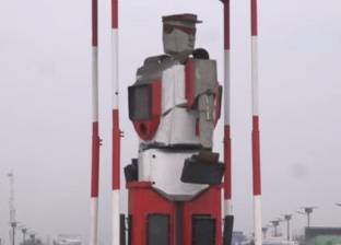 بالفيديو| روبوتات عملاقة تنظم حركة المرور في "كينشاسا"