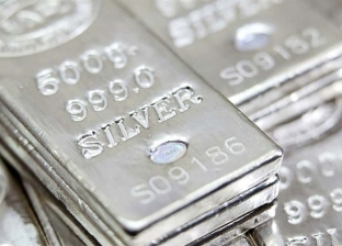 ارتفاع أسعار الفضة إلى 18.8 دولار للأونصة