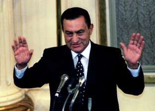 أحد محبي «مبارك»: السماح بزيارة قبر الرئيس الراحل في ذكرى نصر أكتوبر