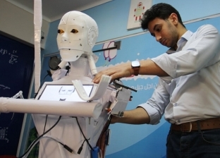 مخترع "كورونا روبوت": الجهاز قادر على علاج مرضى مستشفى كامل