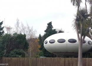 بالصور| نيوزيلندية تعرض «مركبة فضاء» للبيع