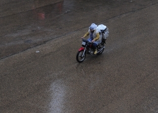 الأمطار تجتاح الإسكندرية والمحافظة ترفع حالة الطوارئ
