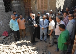 انهيار 3 منازل بقرية في المنيا دون ضحايا وصرف إعانات عاجلة للمتضررين
