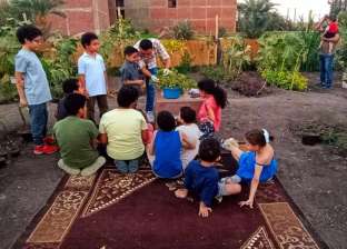 «عبدالله» يؤسس أول مدرسة لتعليم الأطفال زراعة النباتات: اتحضر للأخضر