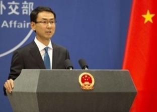 بكين تتهم لندن "بصب الزيت على النار" بعد الاعتداء على وزيرتها
