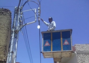 صيانة أعمدة الكهرباء بقري مركز أبوقرقاص بالمنيا