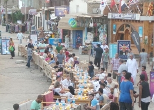 "دهب" تنظم أطول مائدة إفطار جماعي في جنوب سيناء بمشاركة السائحين