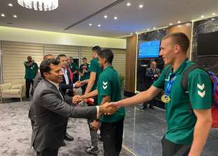 وزير الرياضة يستقبل فريق كرة اليد بمطار القاهرة بعد تأهله إلى كأس العالم