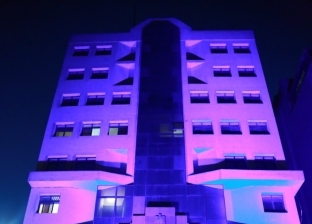 إضاءة مبنى التضامن باللون الأزرق احتفالا باليوم العالمي لـ«التوحد»