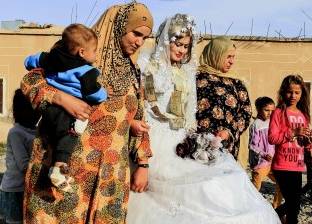 بعد طرد "داعش".. نساء ورجال يرقصون الدبكة في أول زفاف بالرقة