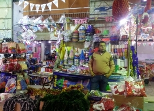 الركود يضرب محال «هدايا الكريسماس» فى الإسكندرية.. و«التجار»: الأسعار ارتفعت 50٪