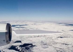 بالصور| جبل جليدي غير مألوف "لم تره عين" من قبل