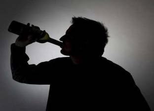لماذا يسبب تناول الكحول تشويش الرؤية؟
