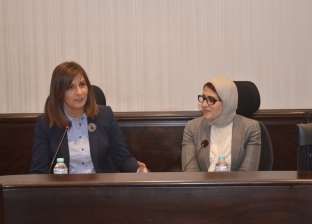 وزيرتا الهجرة والصحة تبحثان الاستفادة من الأطباء المصريين بالخارج