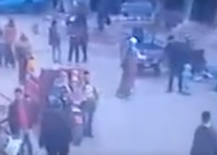 بالفيديو| لحظة دهس ميكروباص «سيدة حامل» في الإسكندرية