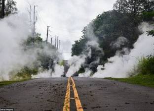 بالفديو| بركان "كلاويا" ينشر الحمم في شوارع هاواي الأمريكية