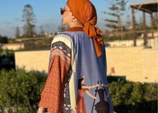 «حنين» تصمم ملابس برسومات «هاند ميد».. كل قطعة مستوحاة من حدوتة عربية
