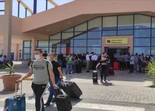 مطار مرسي علم يستقبل 8 رحلات طيران سياحية