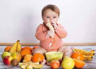 طبيب: إدخال الطعام للطفل من الشهر السابع يقيه من حساسية الغذاء بنسبة 85%