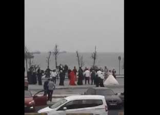 فيديو.. زفاف بأحد شوارع إسطنبول رغم دعوات التزام المنزل لمواجهة كورونا