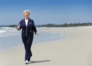 دراسة: "المشي" في الهواء الطلق يطيل العمر