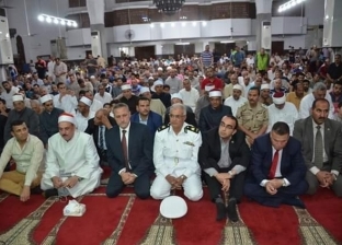 بالصور| محافظ الإسماعيلية يشهد الاحتفال بليلة القدر في مسجد الشهداء