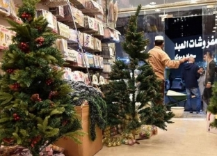 بابا نويل وشجرة الكريسماس في محال السعودية للمرة الأولى منذ تأسيس المملكة