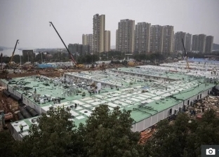 صور.. بناء مستشفى في أيام معدودة بالصين لعلاج مصابي كورونا