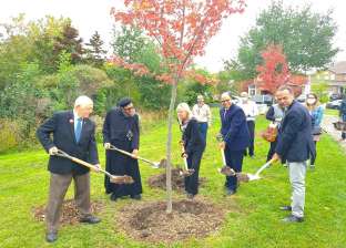 سفير مصر في كندا يحضر احتفالية إطلاق اسم القمص أنجيلوس سعد على إحدى حدائق تورونتو