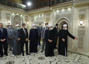 شيخ الأزهر ووزير الأوقاف يتفقدان أعمال التجديد بمسجد الحسين (صور)