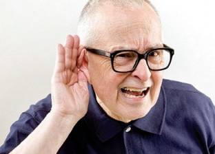 باحثون أمريكيون يكتشفون سر ضعف السمع عند كبار السن