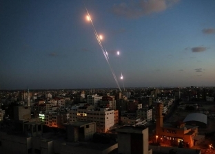 إطلاق 5 صواريخ من غزة على إسرائيل ودبابات الاحتلال ترد