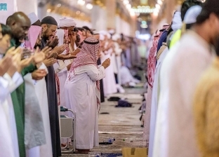موعد صلاة التراويح بالمسجد النبوي والإمام في شهر رمضان