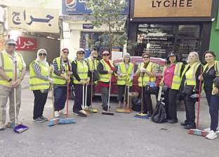 سكان «الزمالك» يتبنون حملة لتنظيف الشوارع: اخدم حيك بنفسك