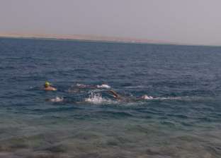 تدريبات شاقة في مياه البحر الأحمر للمنتخب العربي استعدادا لعبور المانش