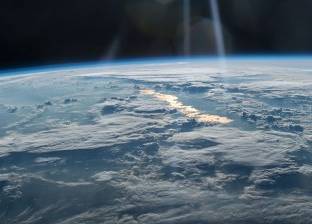 علماء الفضاء يرصدون ثقبا عظيما في الغلاف الجوي للأرض