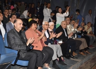 وزيرة الثقافة عن أفراح القبة: عرض مسرحي مميز