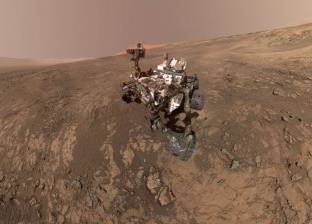 مركبة الفضاء "كوريوستي روفر" تلتقط سيلفي على سطح المريخ