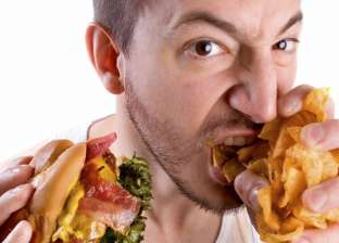5 اضطرابات نفسية تحدث نتيجة تناول الطعام بشكل غير مألوف.. منها فقدان الشهية