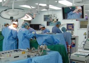 جراحون يخرجون مئات المسامير من معدة مريض في السعودية