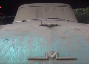 بالفيديو| سيارات كلاسيك و"موديل السنة" مدفونة أسفل كوبري 15 مايو