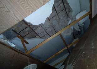 انقطاع الكهرباء إثر سقوط أجزاء من سقف مدرسة تحت الإنشاء بالمنصورة