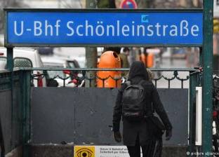 أقارب المتهمين بمحاولة إحراق متشرد في مترو برلين ينفون نية القتل