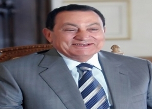 زاهي حواس يكشف سرّ ضحكات مبارك والقذافي أثناء زيارة الأهرامات