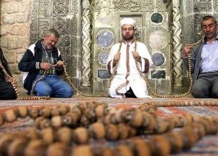 مسبحة عملاقة عمرها 700 عام في تركيا تجذب المصلين في رمضان