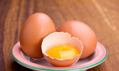 تراجع أسعار البيض اليوم الخميس 25-4-2024.. «طبق الأبيض بـ140 جنيها»
