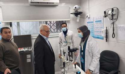 محافظ بورسعيد يتابع تقديم الخدمات الصحية بمستشفى الرمد التخصصي